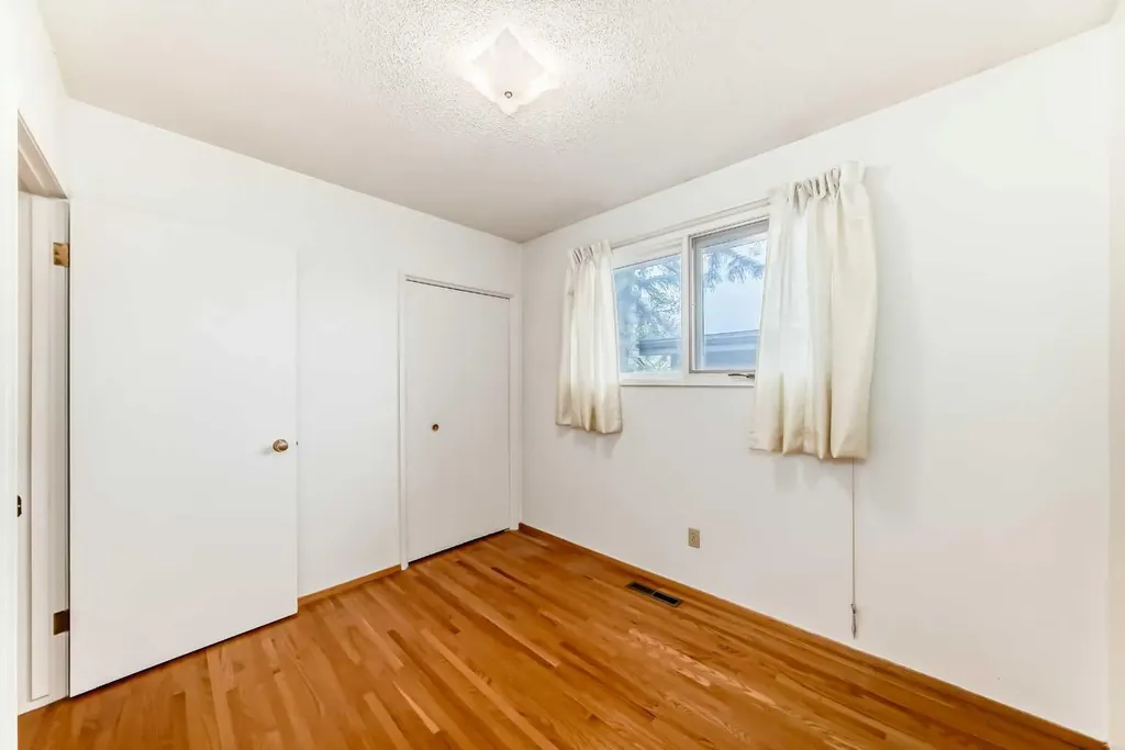 1106 Ninga Road NW Calgary AB T2K2P1