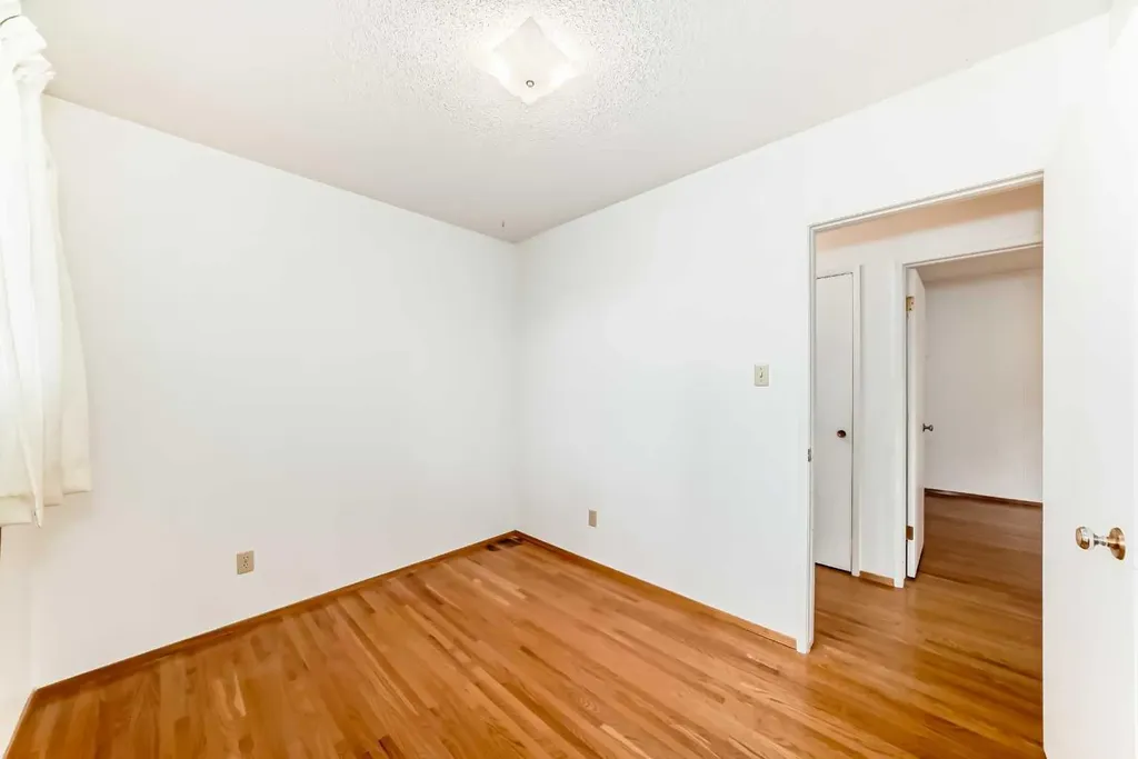 1106 Ninga Road NW Calgary AB T2K2P1