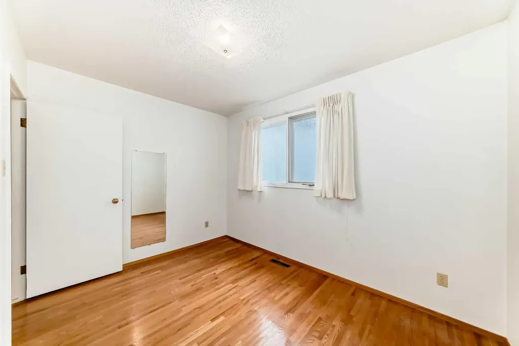 1106 Ninga Road NW Calgary AB T2K2P1