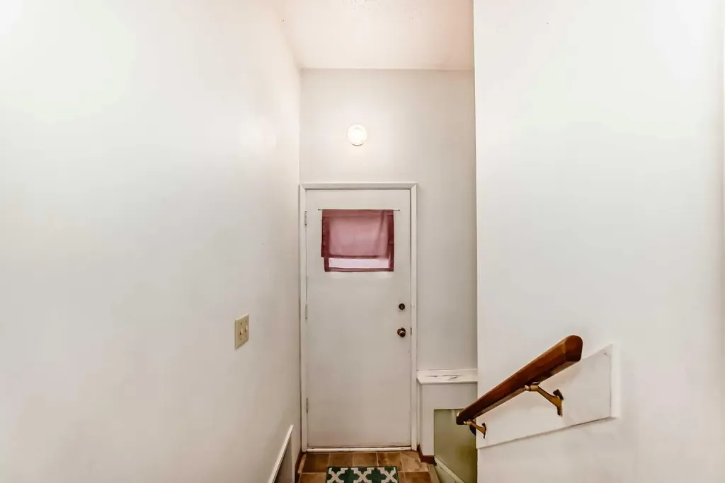 1106 Ninga Road NW Calgary AB T2K2P1