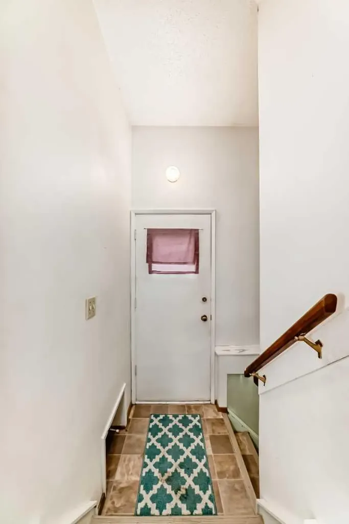 1106 Ninga Road NW Calgary AB T2K2P1