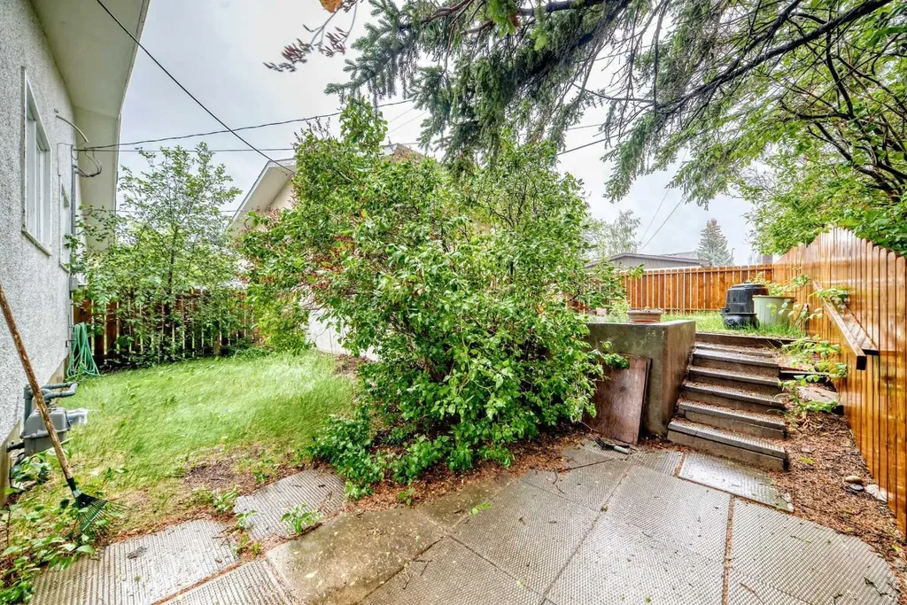 1106 Ninga Road NW Calgary AB T2K2P1