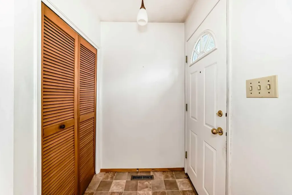 1106 Ninga Road NW Calgary AB T2K2P1