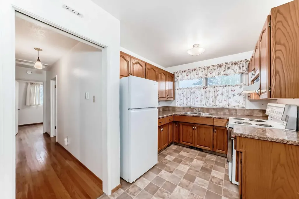 1106 Ninga Road NW Calgary AB T2K2P1