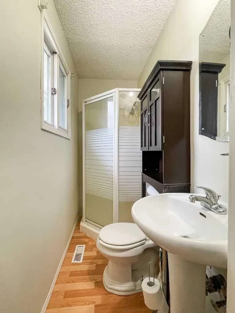 104 Hill Drive Fort Mcmurray AB T9H 2B5