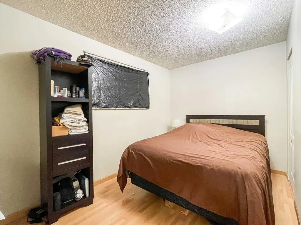 104 Hill Drive Fort Mcmurray AB T9H 2B5
