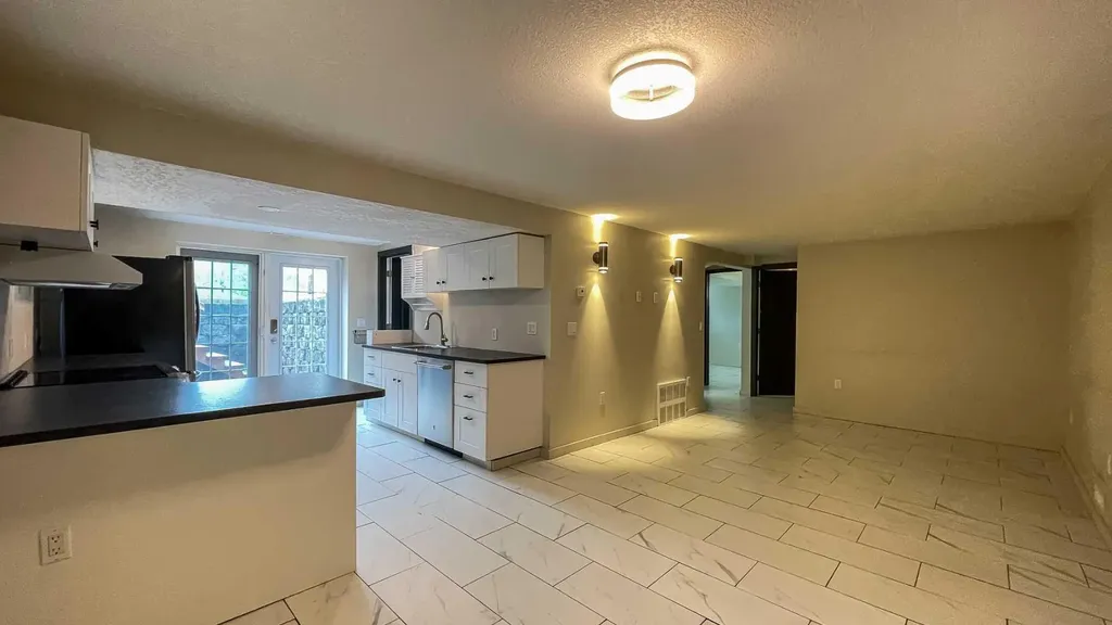 104 Hill Drive Fort Mcmurray AB T9H 2B5