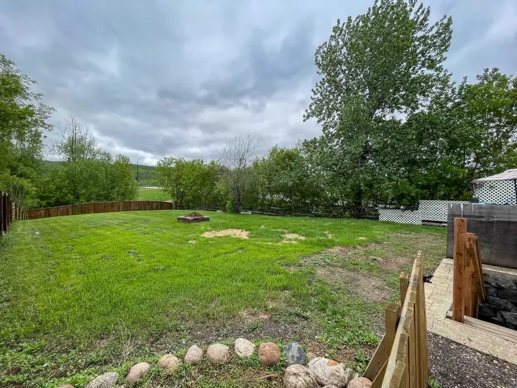 104 Hill Drive Fort Mcmurray AB T9H 2B5