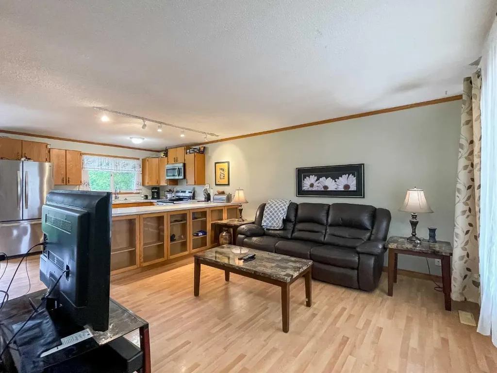 104 Hill Drive Fort Mcmurray AB T9H 2B5
