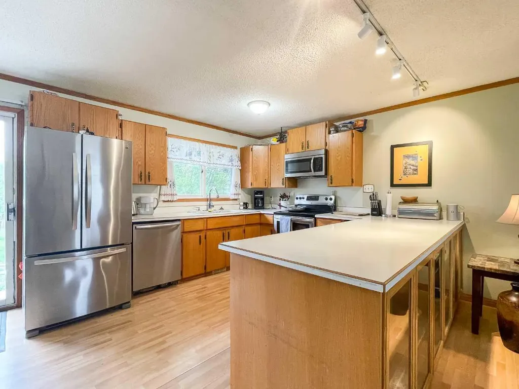 104 Hill Drive Fort Mcmurray AB T9H 2B5