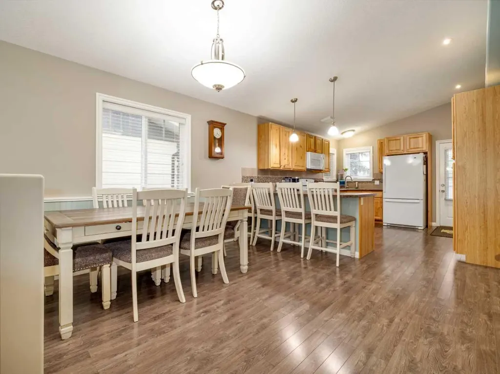 5207 58 Avenue Taber AB T1G 1K7