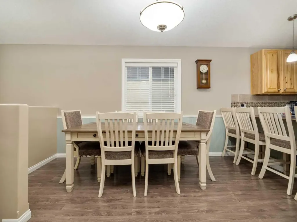 5207 58 Avenue Taber AB T1G 1K7
