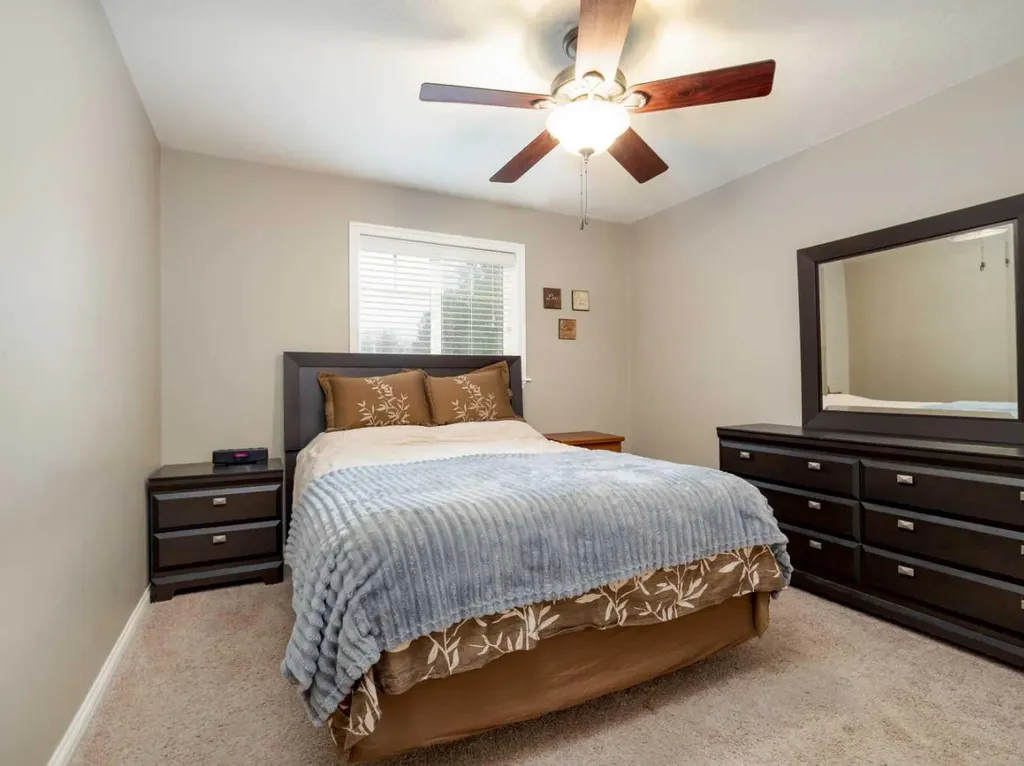 5207 58 Avenue Taber AB T1G 1K7