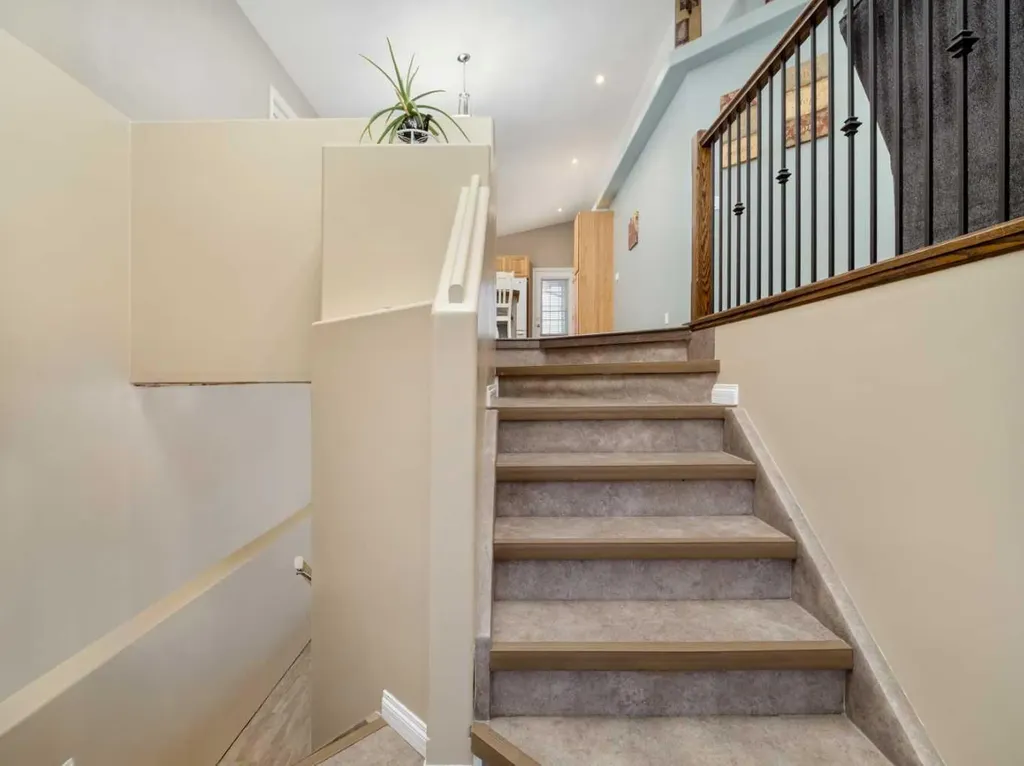 5207 58 Avenue Taber AB T1G 1K7