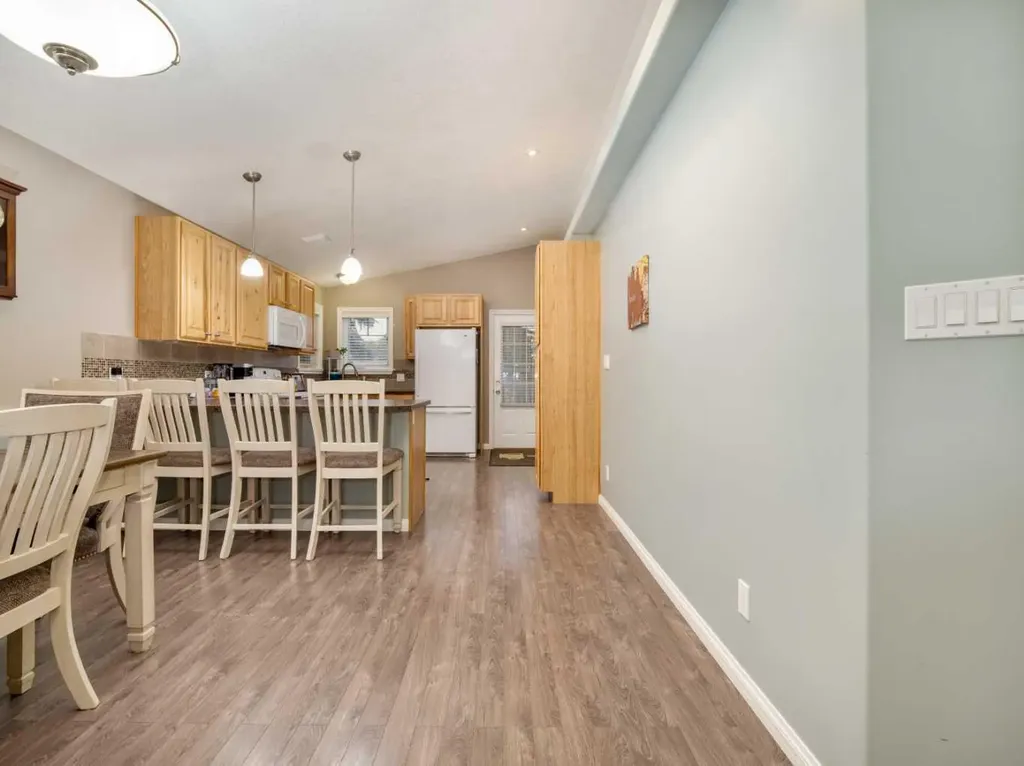 5207 58 Avenue Taber AB T1G 1K7