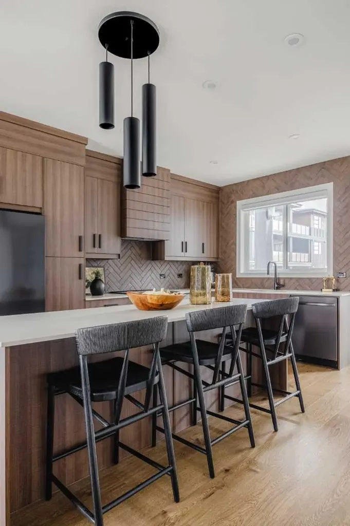 59 Lucas Way NW Calgary AB T3P 2C7
