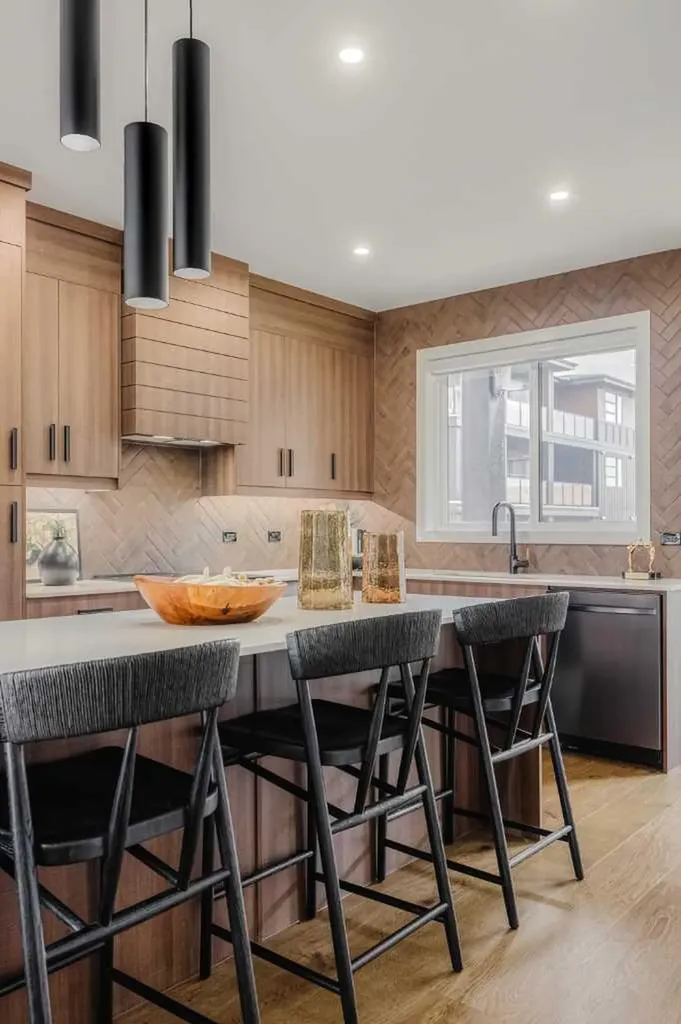 59 Lucas Way NW Calgary AB T3P 2C7