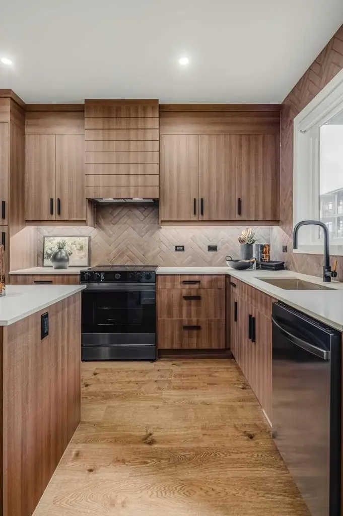 59 Lucas Way NW Calgary AB T3P 2C7