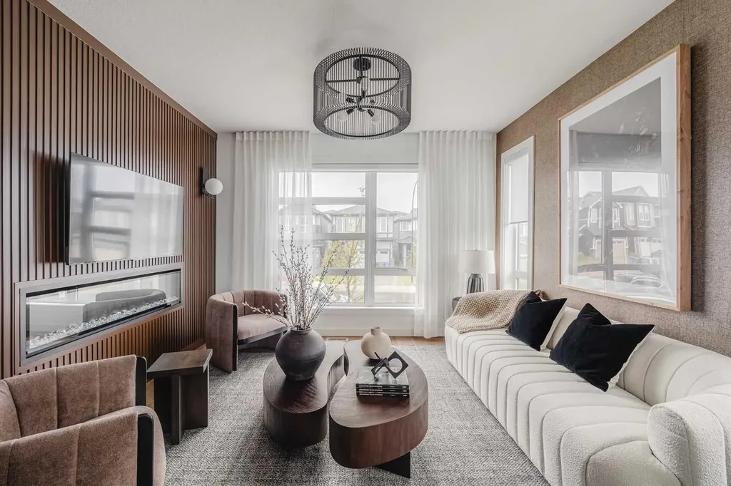 59 Lucas Way NW Calgary AB T3P 2C7