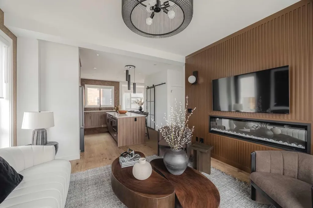59 Lucas Way NW Calgary AB T3P 2C7