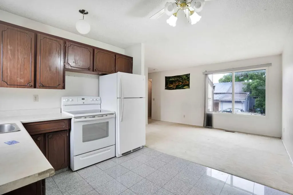 1104 53c Street SE Calgary AB t2a1w4