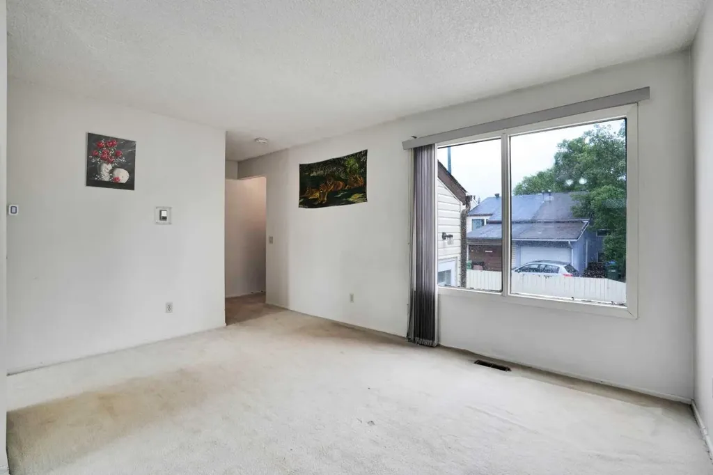 1104 53c Street SE Calgary AB t2a1w4