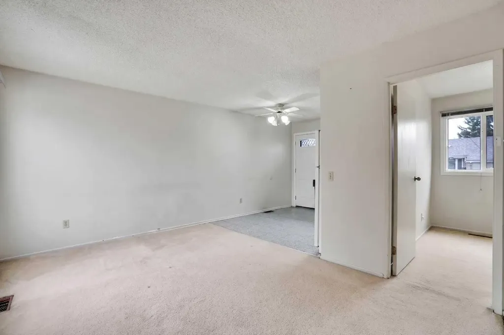 1104 53c Street SE Calgary AB t2a1w4