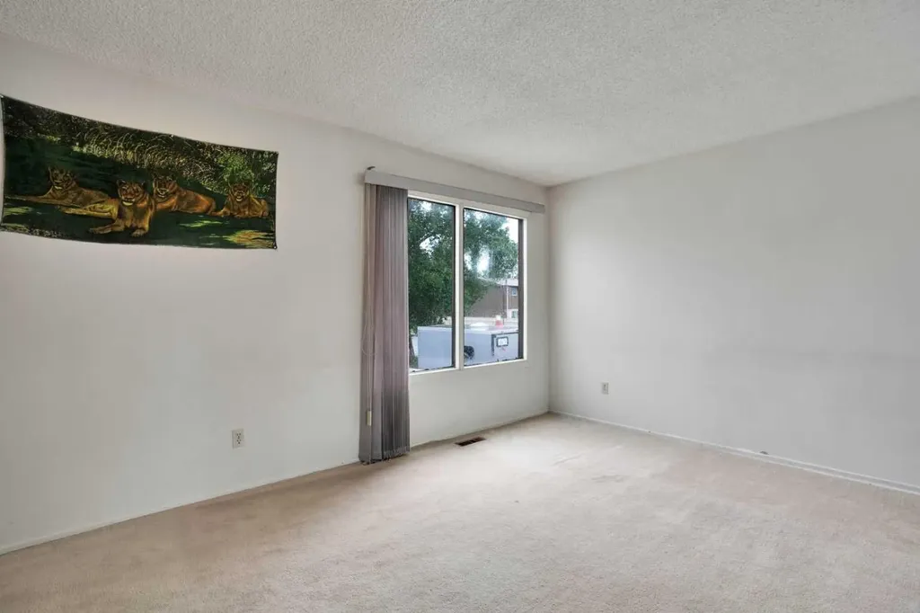 1104 53c Street SE Calgary AB t2a1w4