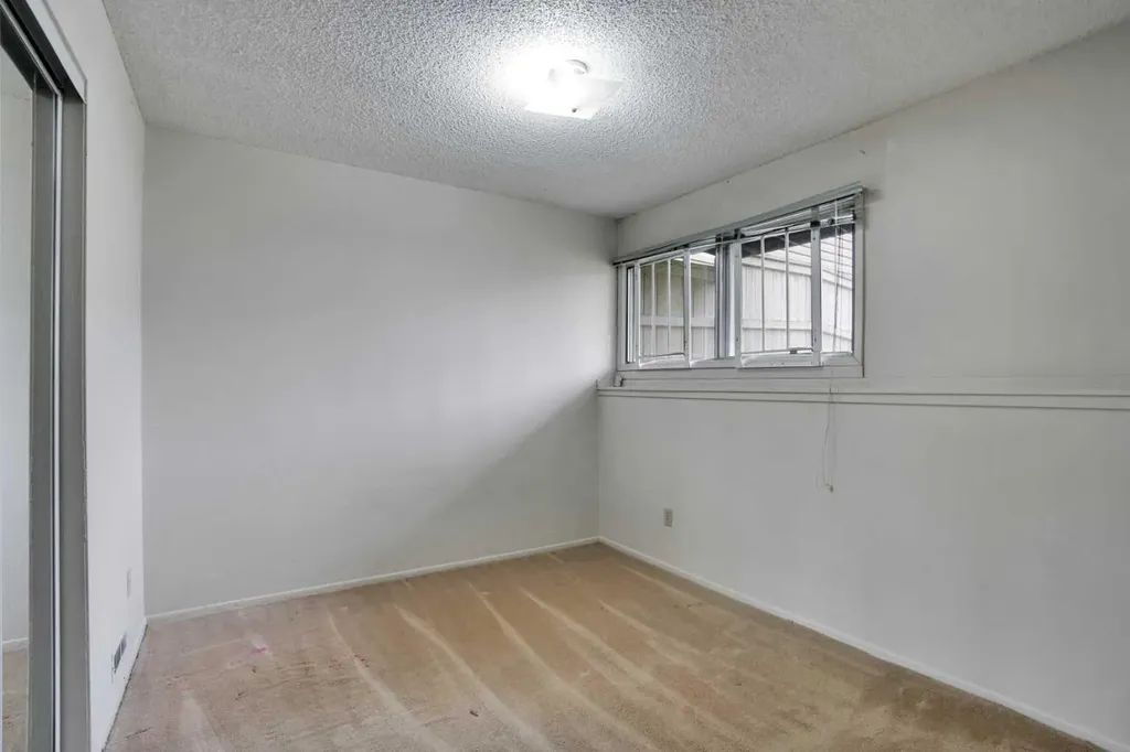 1104 53c Street SE Calgary AB t2a1w4