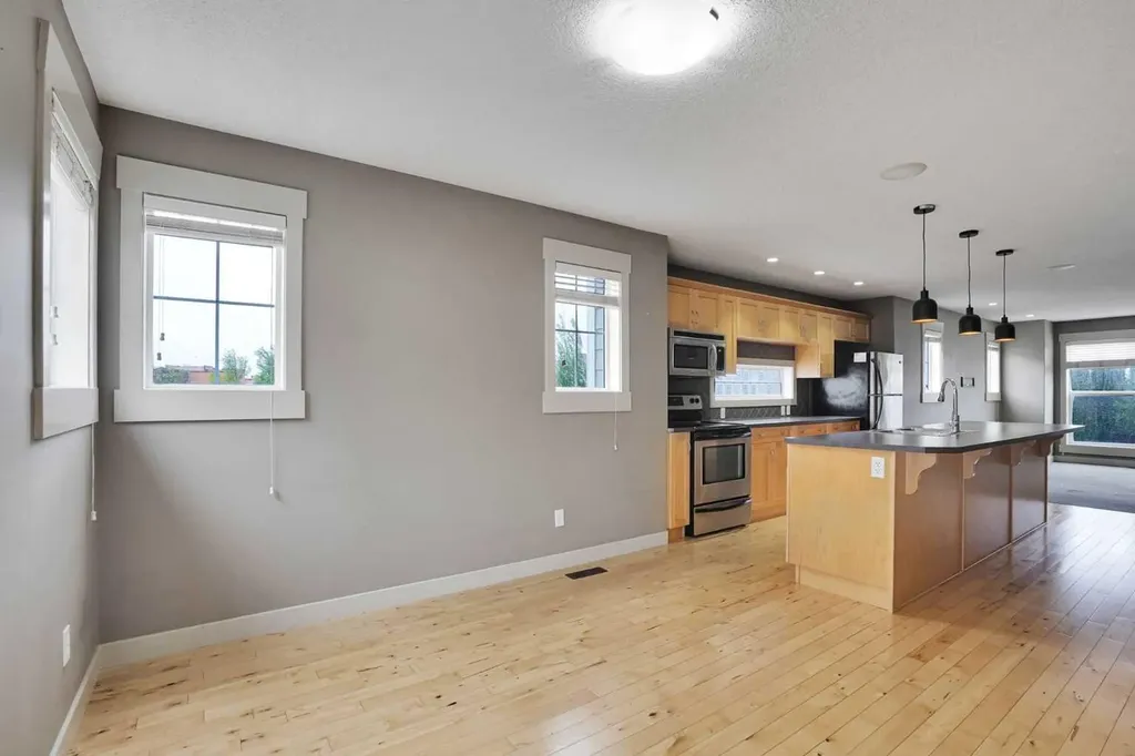 124 Lavender Link Chestermere AB T1X 0E6