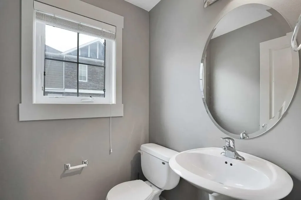 124 Lavender Link Chestermere AB T1X 0E6