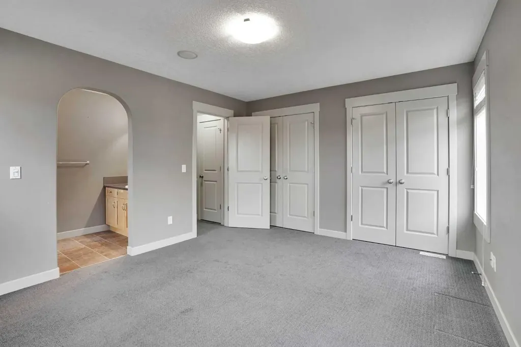 124 Lavender Link Chestermere AB T1X 0E6