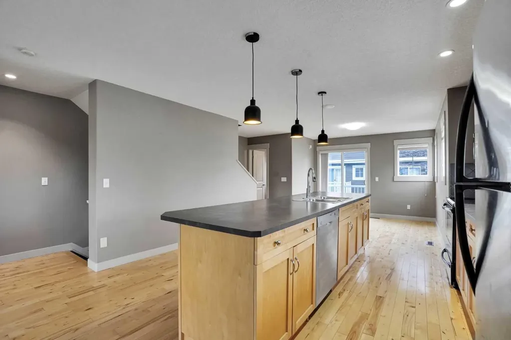 124 Lavender Link Chestermere AB T1X 0E6