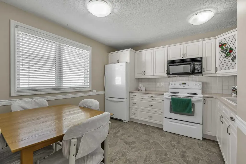 99 Huntford Road NE Calgary AB T2K 3Z1