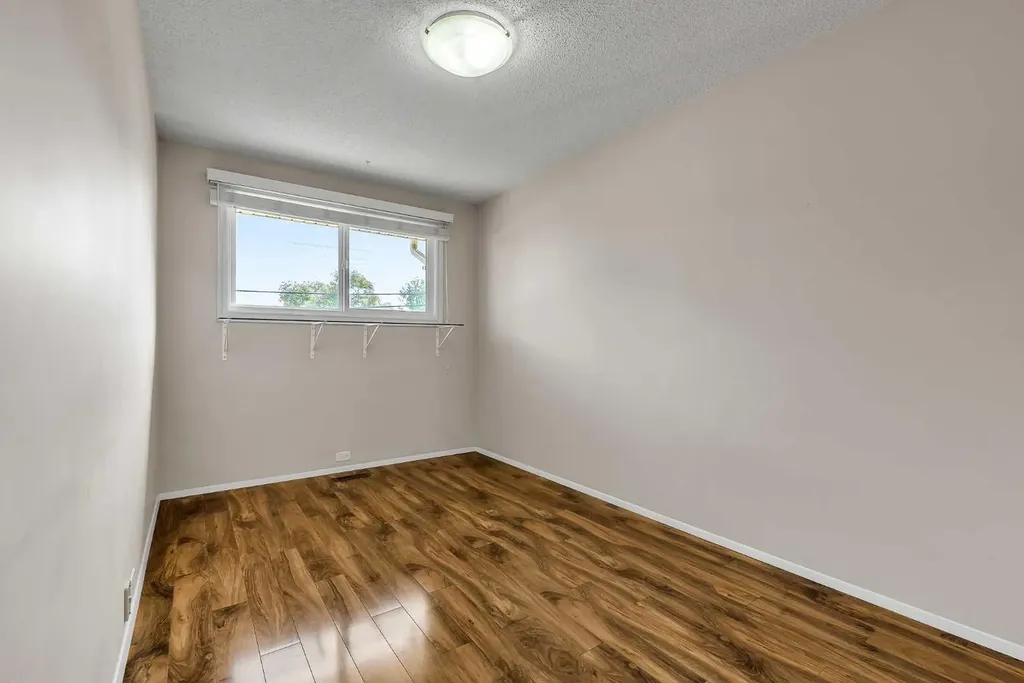 99 Huntford Road NE Calgary AB T2K 3Z1