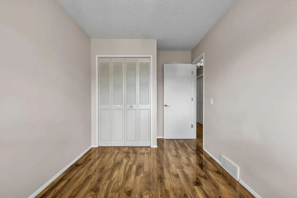 99 Huntford Road NE Calgary AB T2K 3Z1