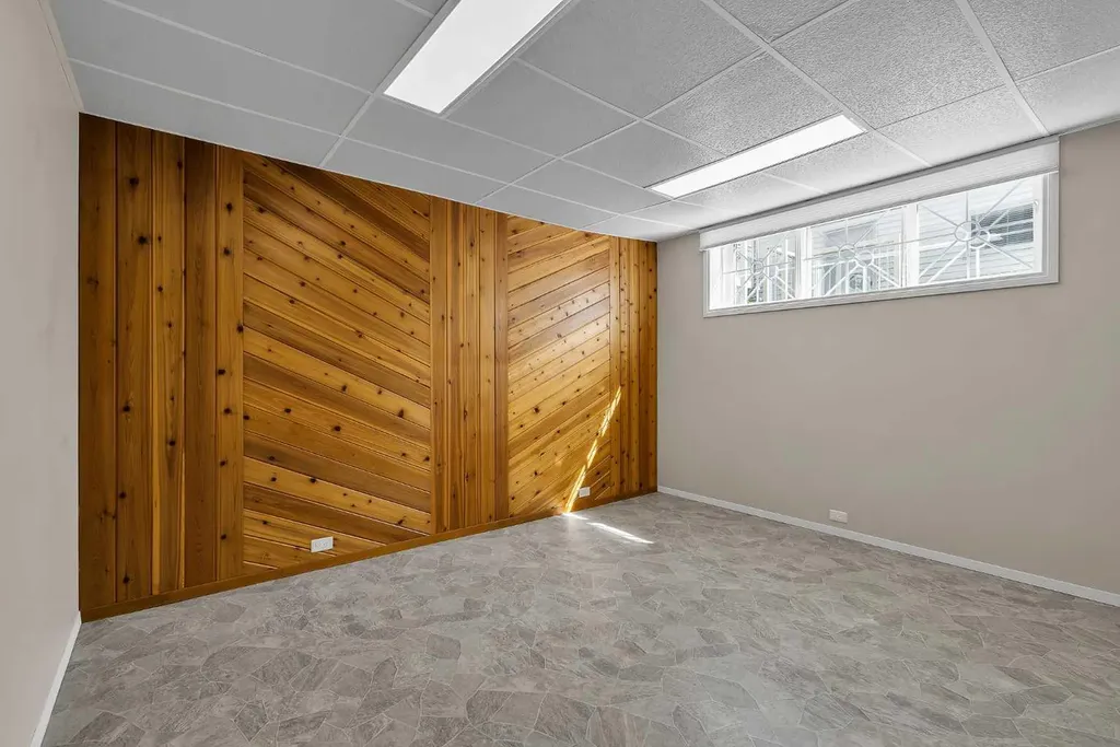 99 Huntford Road NE Calgary AB T2K 3Z1