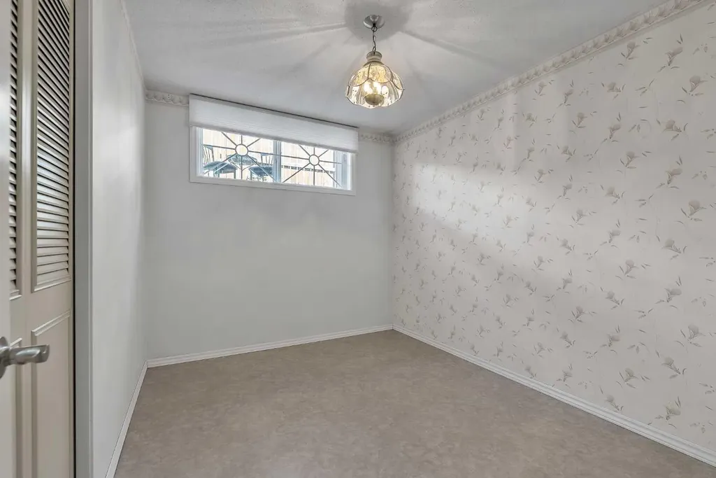 99 Huntford Road NE Calgary AB T2K 3Z1