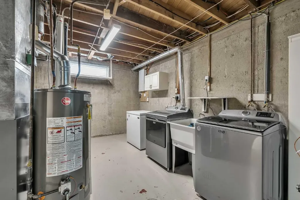 99 Huntford Road NE Calgary AB T2K 3Z1