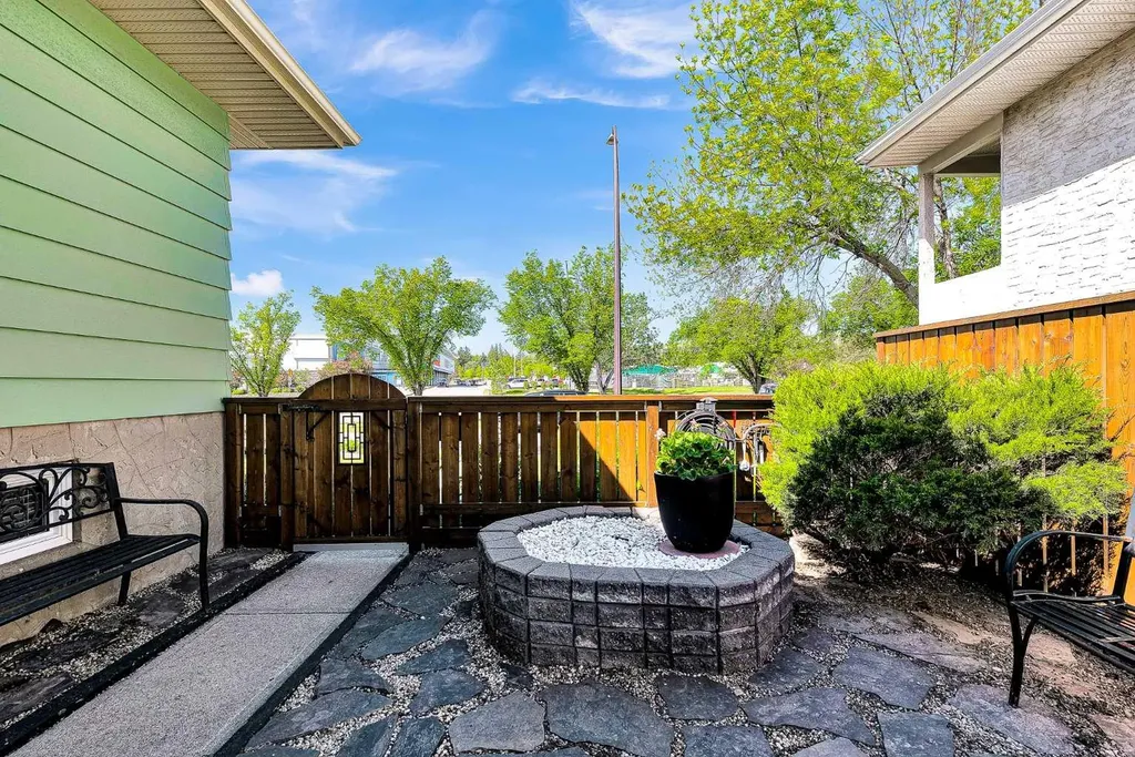 99 Huntford Road NE Calgary AB T2K 3Z1