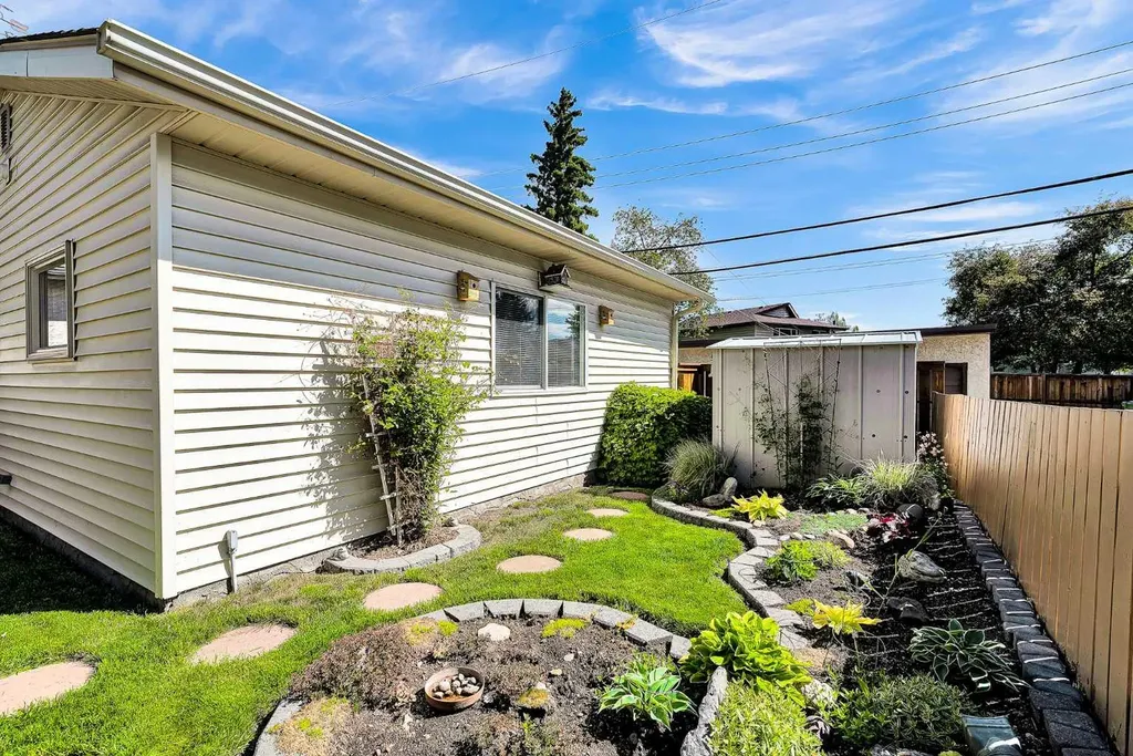99 Huntford Road NE Calgary AB T2K 3Z1