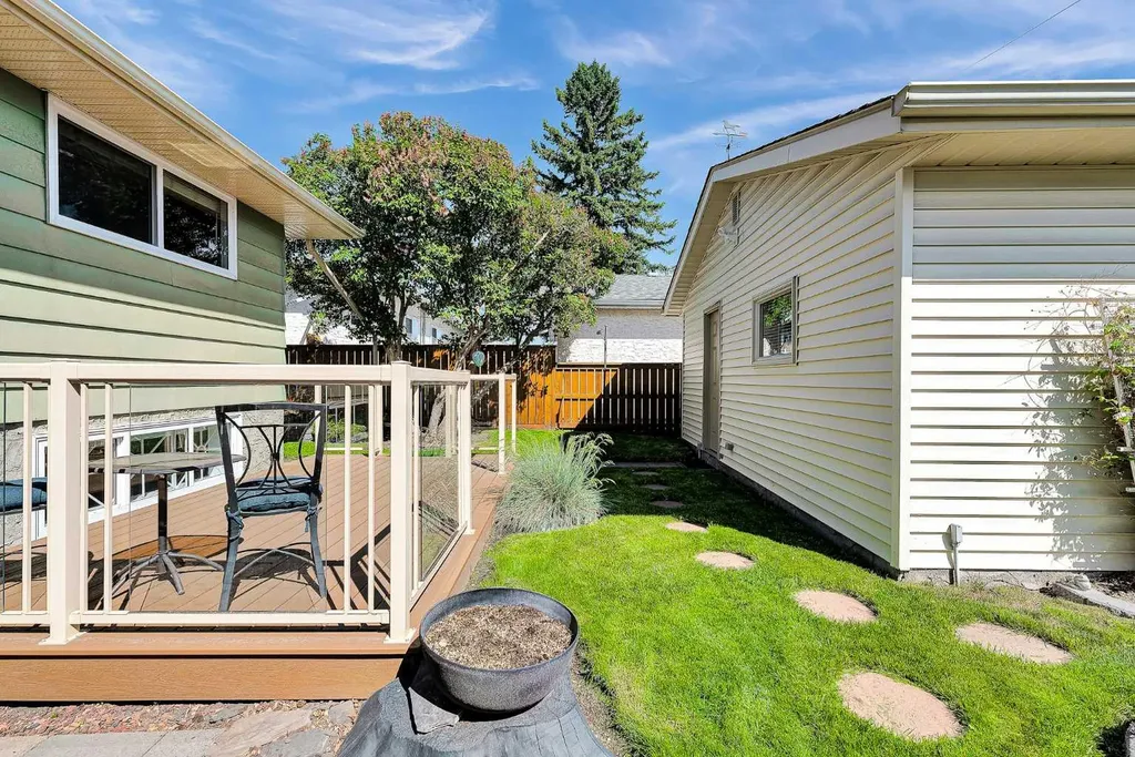 99 Huntford Road NE Calgary AB T2K 3Z1