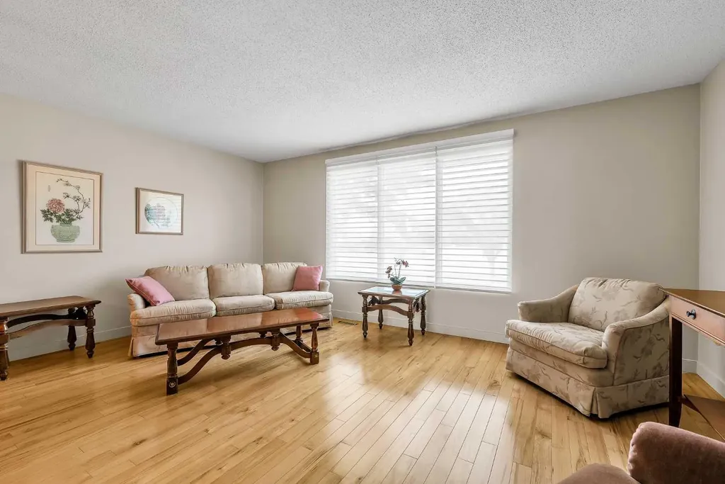 99 Huntford Road NE Calgary AB T2K 3Z1