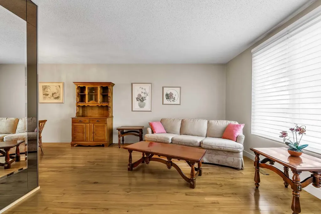 99 Huntford Road NE Calgary AB T2K 3Z1