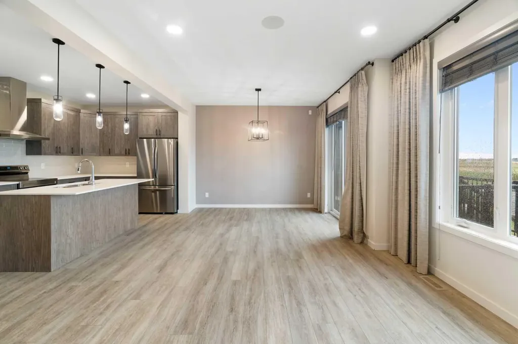 15 Homestead Close NE Calgary AB T3J 2H2