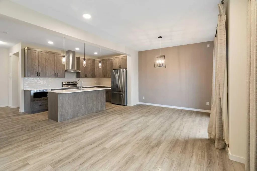 15 Homestead Close NE Calgary AB T3J 2H2