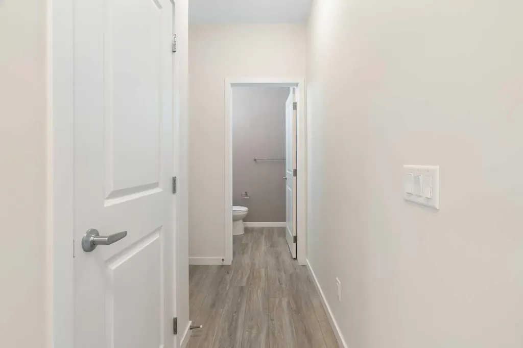 15 Homestead Close NE Calgary AB T3J 2H2