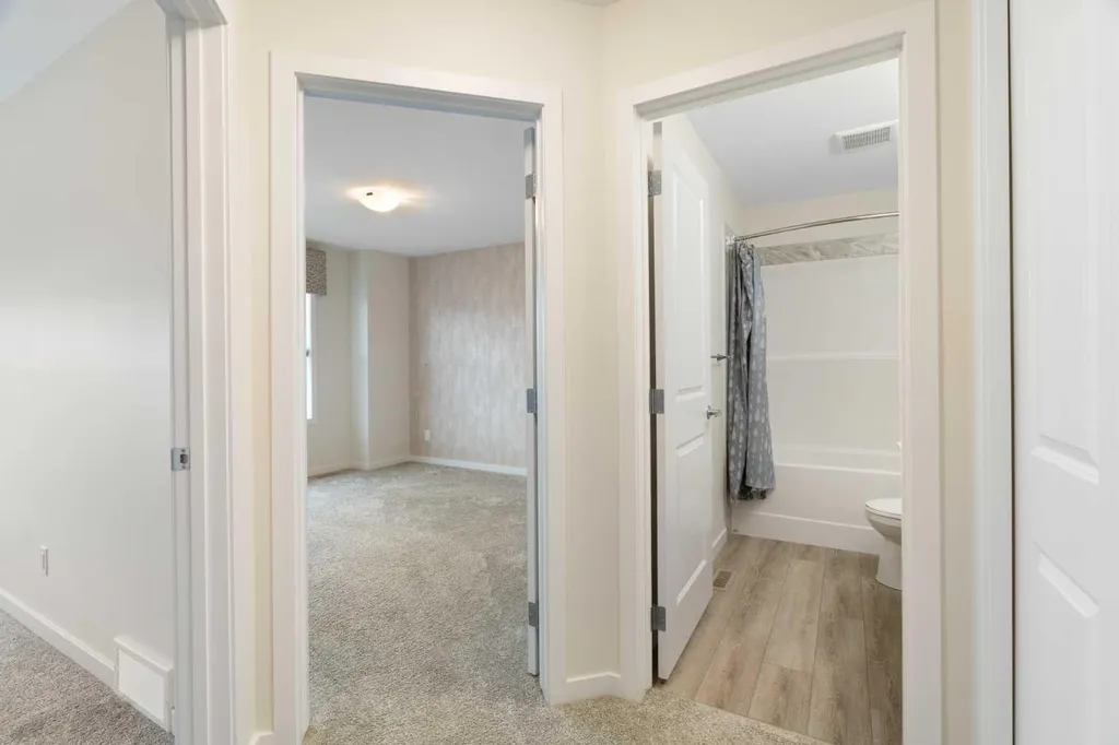 15 Homestead Close NE Calgary AB T3J 2H2