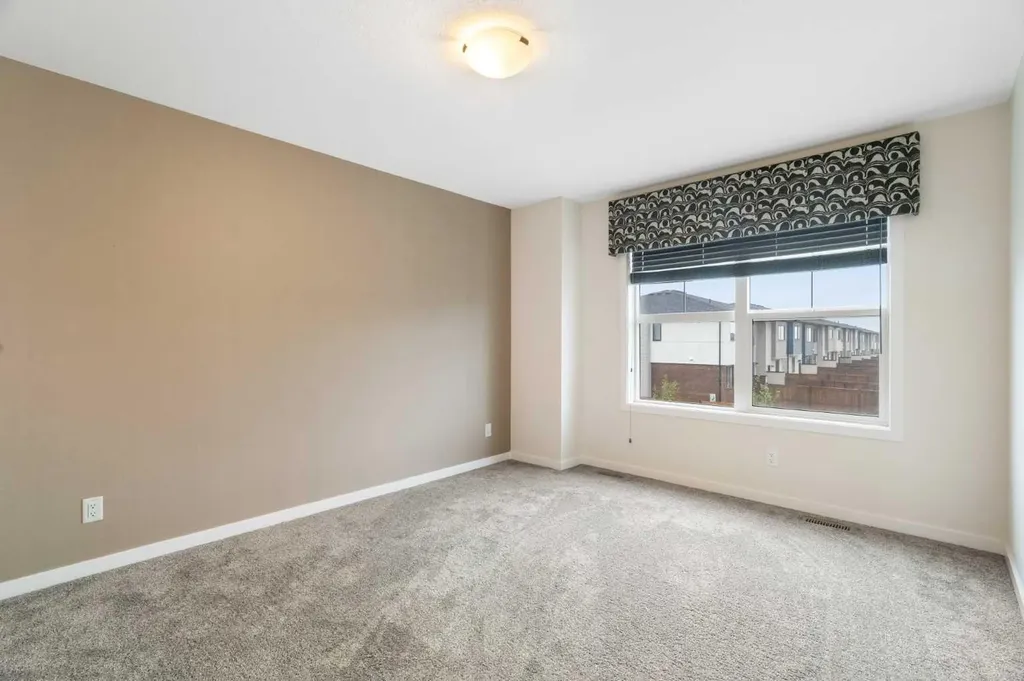 15 Homestead Close NE Calgary AB T3J 2H2
