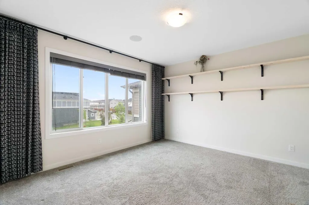15 Homestead Close NE Calgary AB T3J 2H2